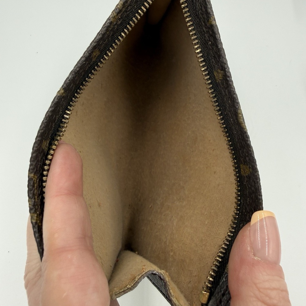Authentic Vintage Louis Vuitton Monogram Bucket GM Pouch + COA - Clean Interior - Picture 12 of 16